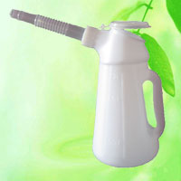 China Long Spout Plastic Oil Dispenser Bottle